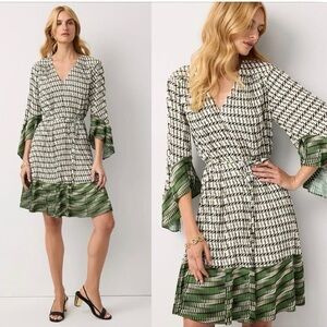 White House Black Market Flutter Sleeve Crepe Dress